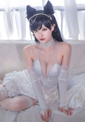公爵的契约未婚妻第一季会出吗