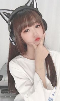 丰满的后妈